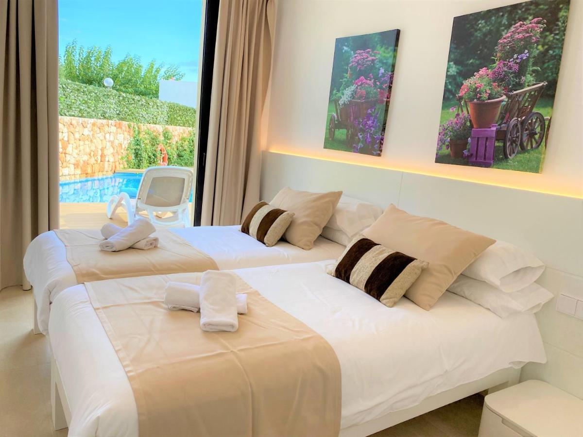 Villa Lucia Cala'N Blanes  Bagian luar foto