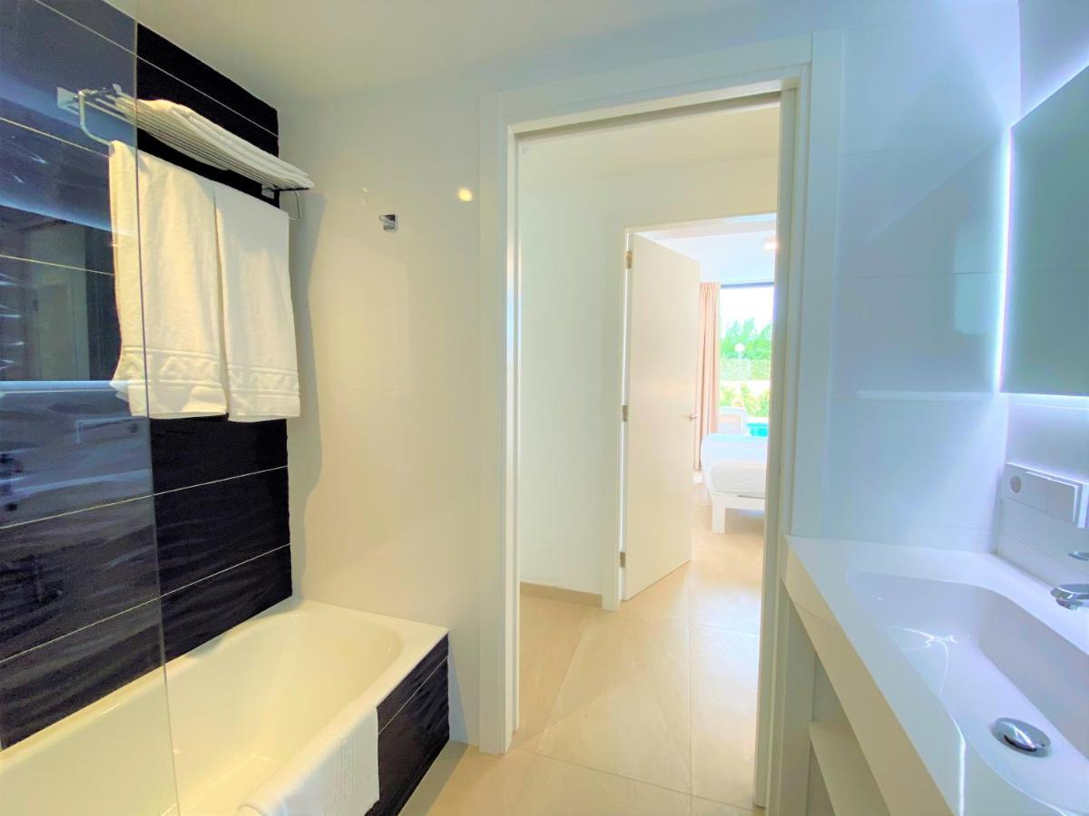 Villa Lucia Cala'N Blanes  Bagian luar foto
